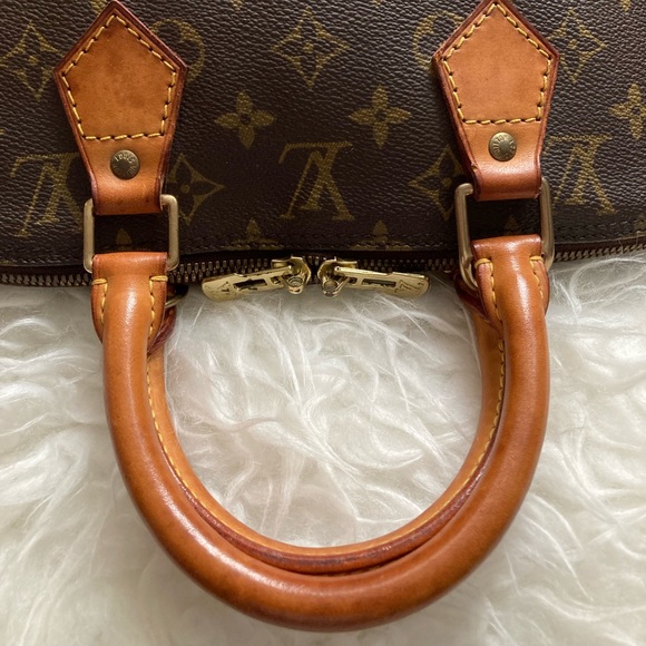 Authentic Louis Vuitton Alma - Picture 5 of 15